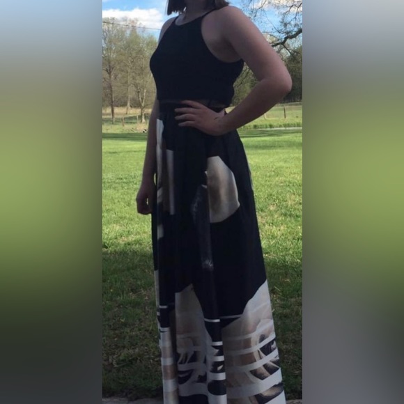 Betsy & Adam Black Floral Gown - Picture 3 of 3